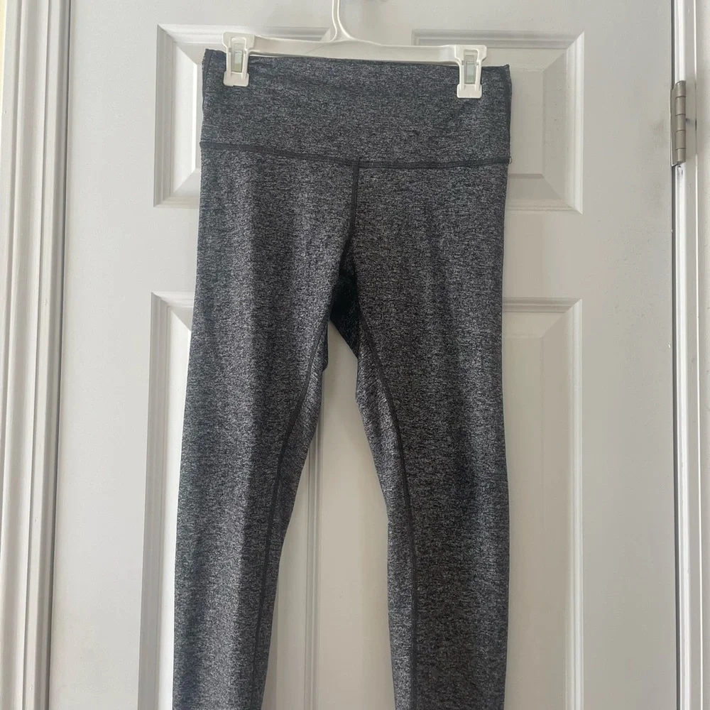 Lululemon leggings size 8! - Picture 3 of 3
